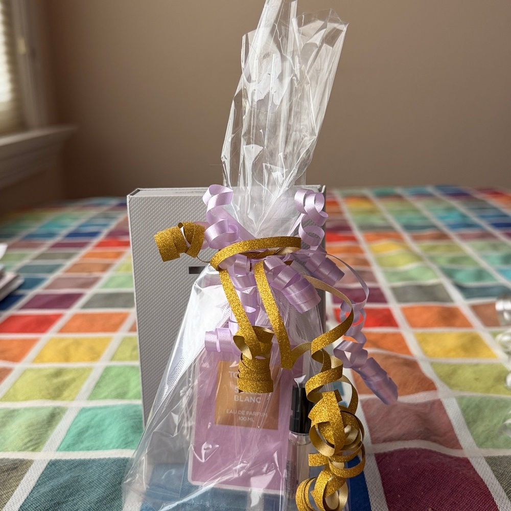💐💛💐 Tom Ford Soleil Blanc car freshener bundle with Gold and Purple Accents💐💛💐 - Picture 4 of 8